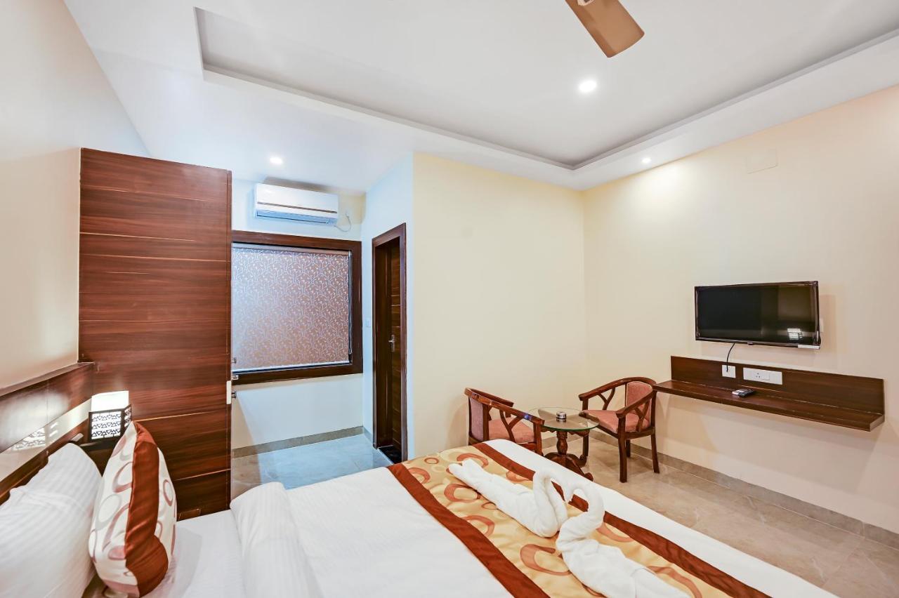 Hotel Sj Pride Μπουμπάνεσβαρ Εξωτερικό φωτογραφία