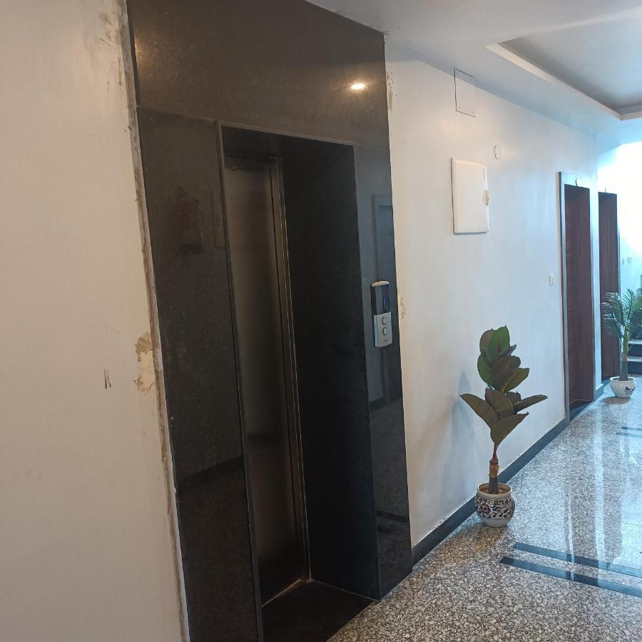 Hotel Sj Pride Μπουμπάνεσβαρ Εξωτερικό φωτογραφία