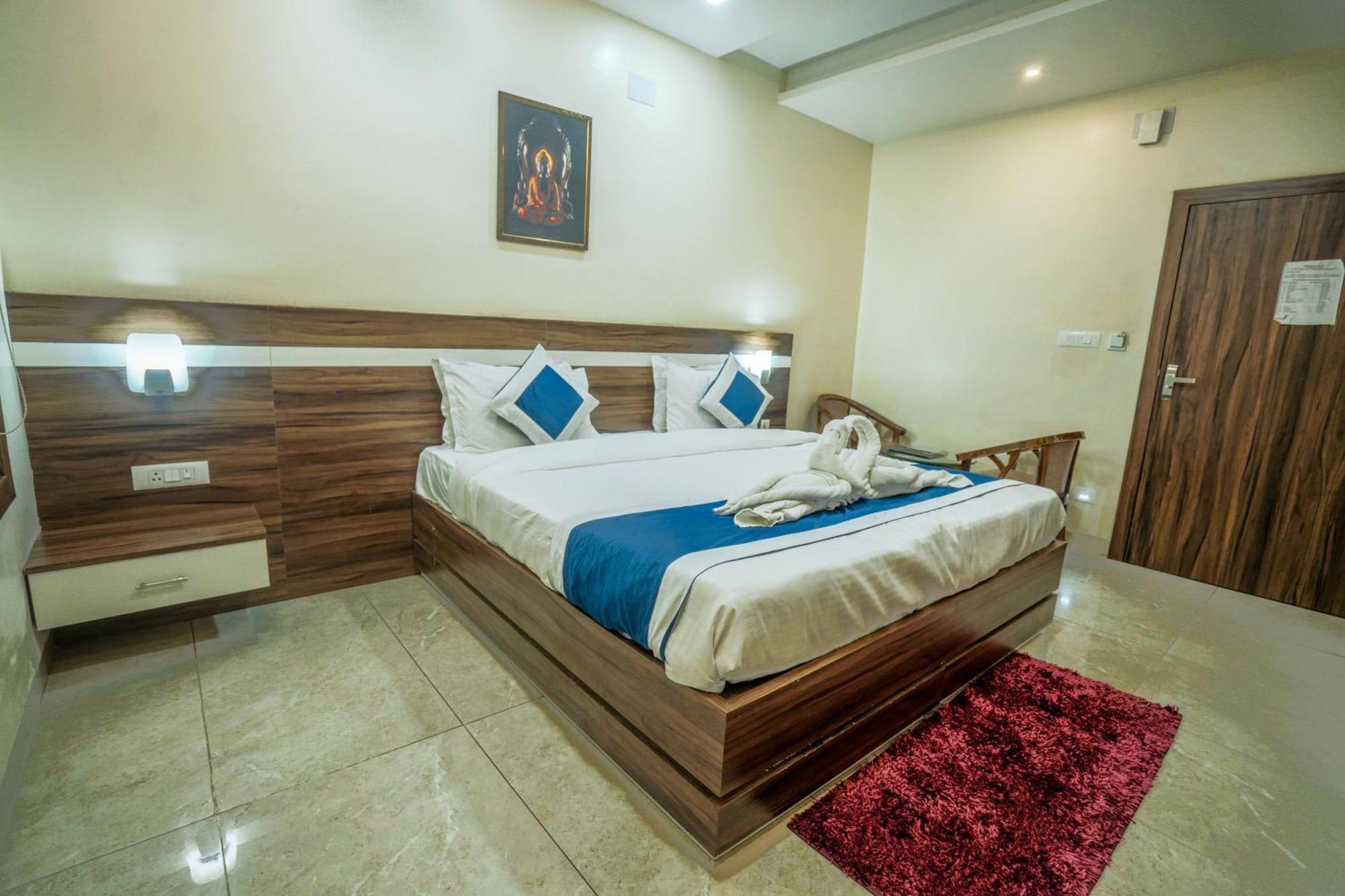 Hotel Sj Pride Μπουμπάνεσβαρ Εξωτερικό φωτογραφία
