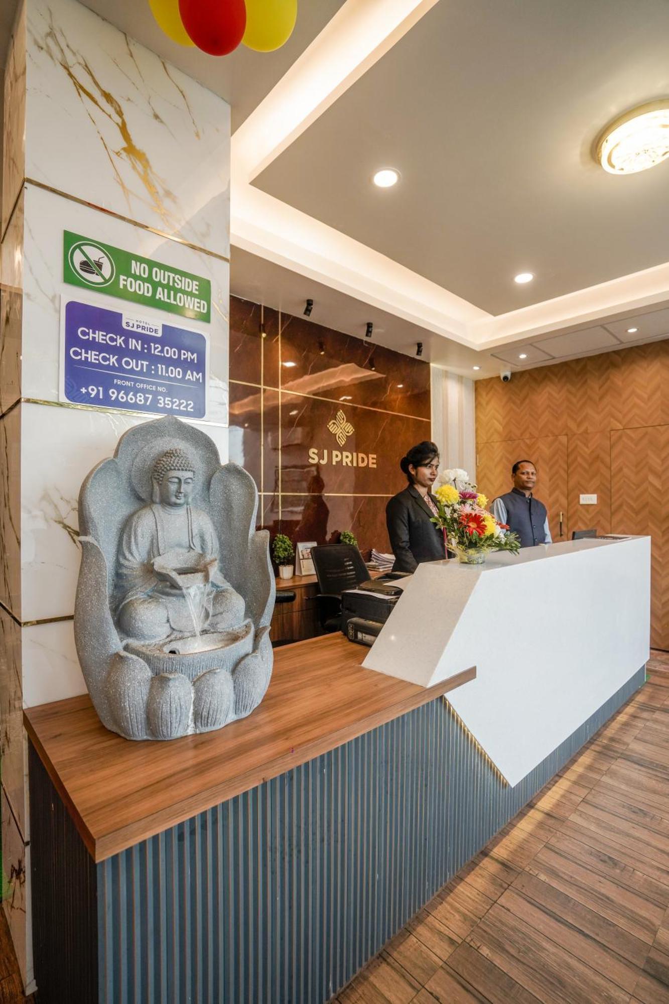Hotel Sj Pride Μπουμπάνεσβαρ Εξωτερικό φωτογραφία